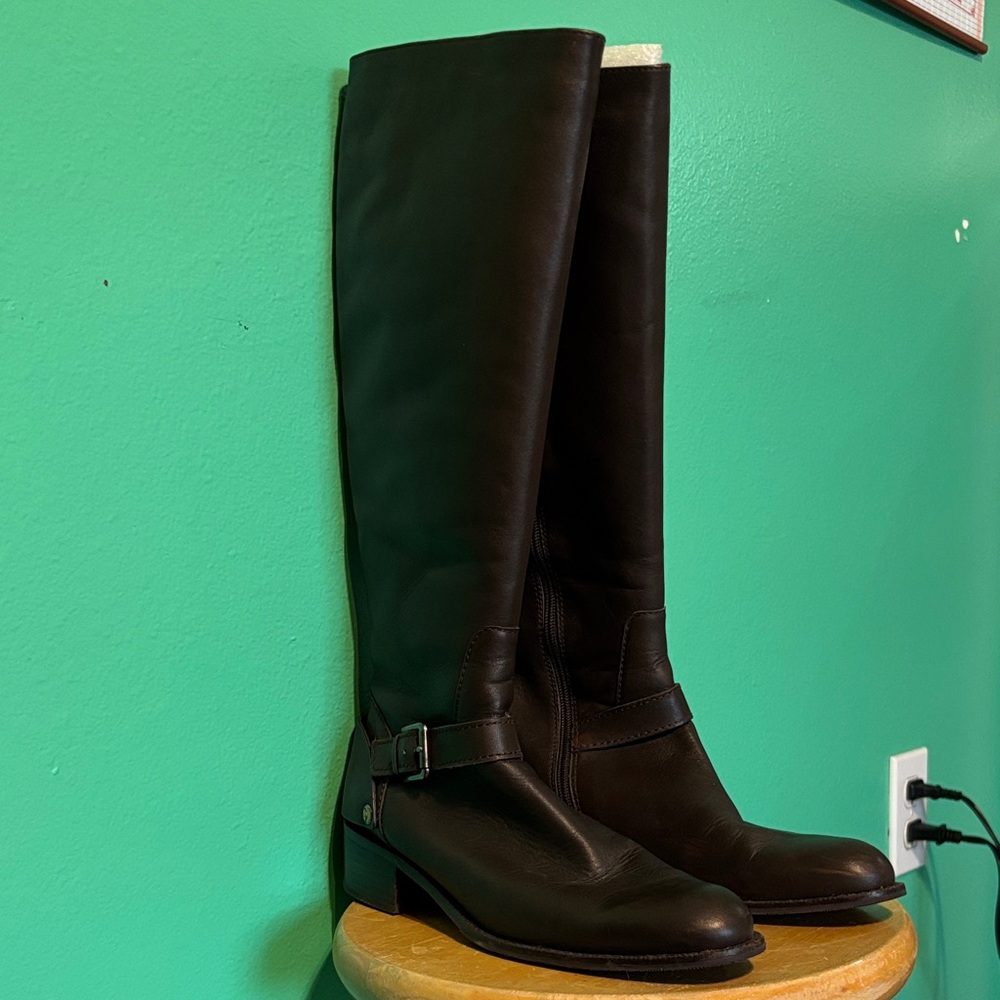 Stylish brown Knee-High Boots